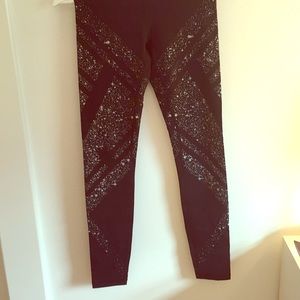 Ivviva Leggings